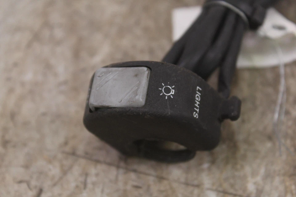 2000 YAMAHA TTR250 TTR 250 Left Bar Switch / Control  Headight Switch - Image 4 of 4