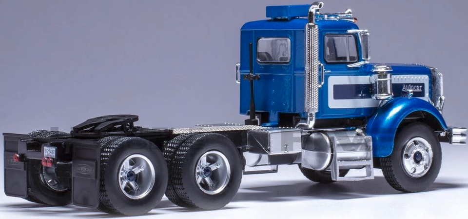 Ixo 1:43 Autocar A64 Truck Année de construction 1965 bleu TR202.22