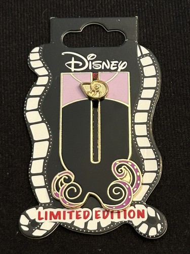 DISNEY URSULA HOLLYWOOD STUDIO LETTER PIN G1 LITTLE MERMAID -LIMITED EDITION 300 - Picture 1 of 2