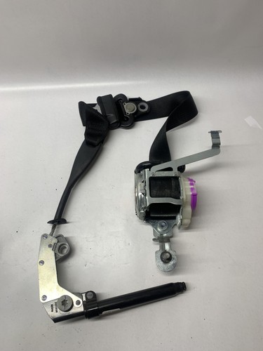 2016 FORD USA MUSTANG Front Right Side Seatbelt fr3b-76612d64-ah 2462736D52-AE - Picture 3 of 12
