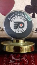 Dave Schutlz (Philadelphia Flyers) Autographed Puck
