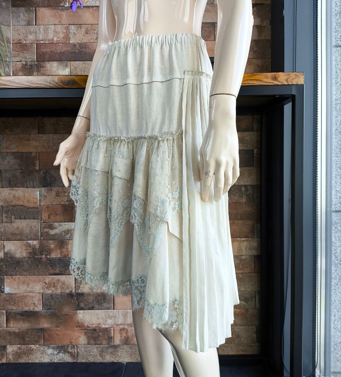 スカート PRADA Ivory Linen Skirt Prada Vintage Light Beige Linen Skirt with Lace Trim 40 IT