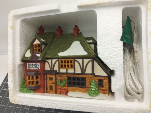 Dept 56 Dickens Nicholas Nickelby Cottage nuovo con scatola #59250N - Foto 7 di 7