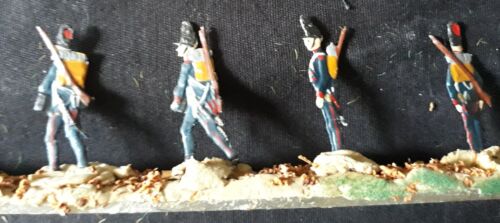 Plats d'étain - 18 figurines Armée de Napoléon Hussards,grenadiers etc Lot n°5 - Foto 5 di 12