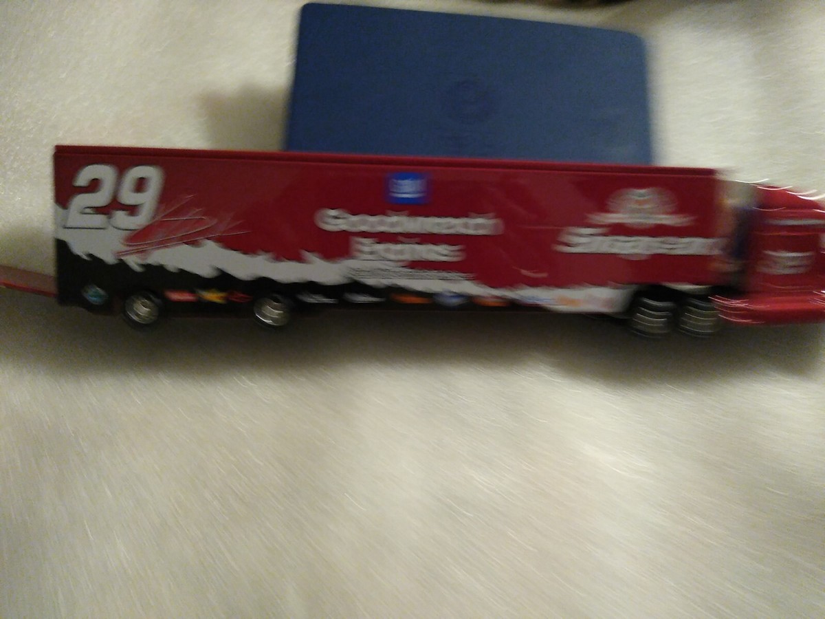 ミニカー Kevin Harvick Snap-on 1/64 2003 Hauler 2003 Snap On Kevin Harvick 1/64 Die Cast Hauler From Action