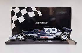 Scuderia AlphaTauri Honda F1 Yuki Tsunoda #22 AT02 Bahrain GP 1:18 Model Car - Picture 1 of 8