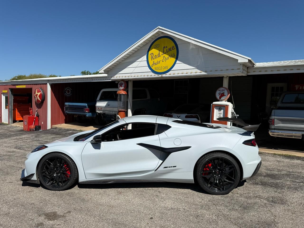 2024 Magnesium Chevrolet Corvette   | C8 Corvette Photo 3
