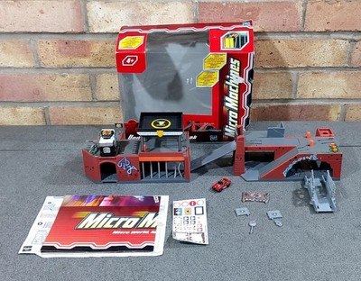 Micro Machines Hasbro Undercover Jail Break Spielset mit Original Auto & Box