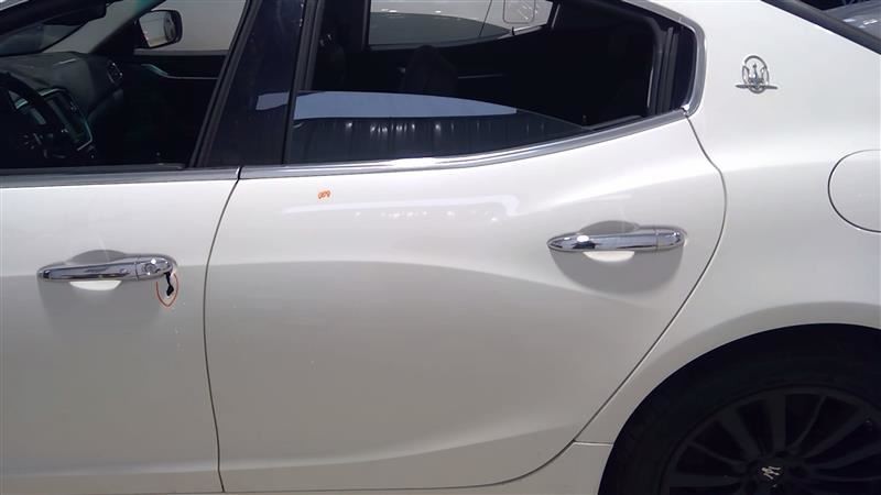 2014 Maserati Ghibli left DRIVER REAR DOOR ASSEMBLY White 105950