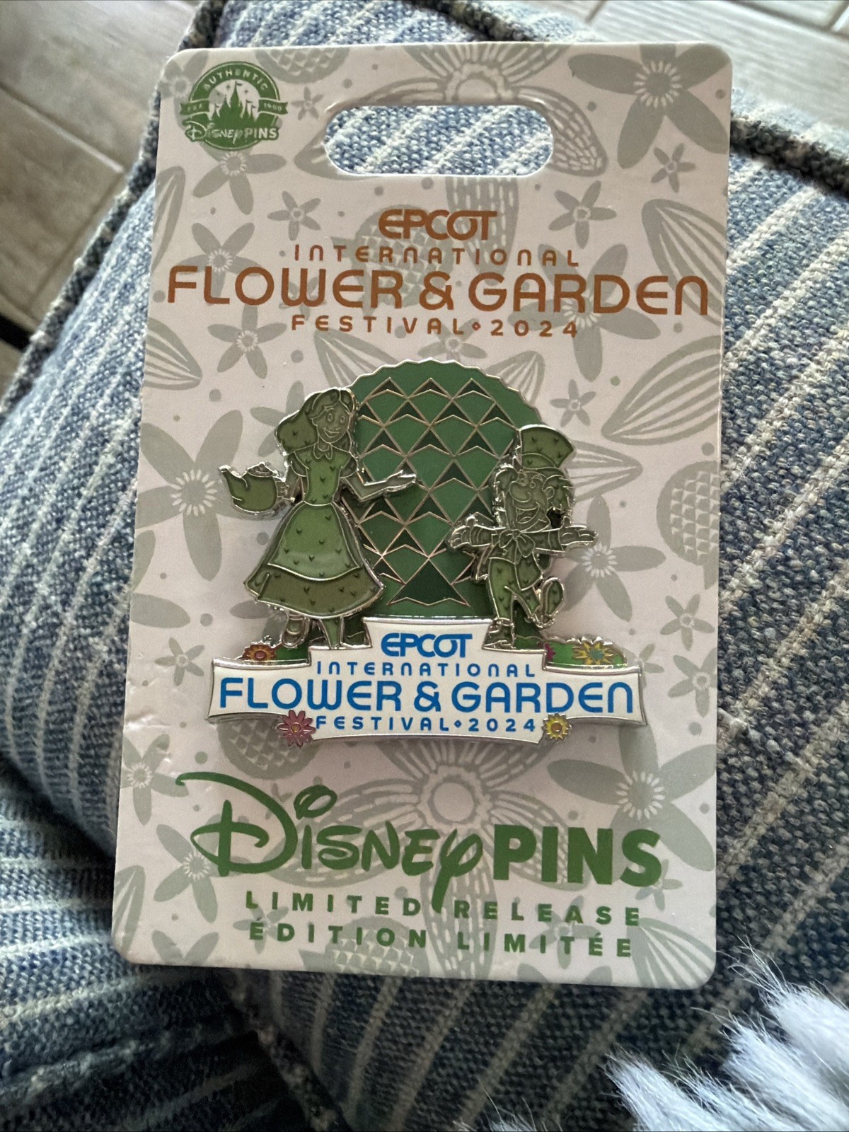 2024 Disney EPCOT Flower And Garden Festival Alice In Wonderland Topiary Pin New