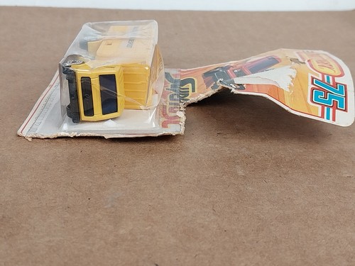 Vintage Matchbox 1976 Mercedes Container Truck Yellow Deutsche Bundespost NOS - Picture 6 of 7