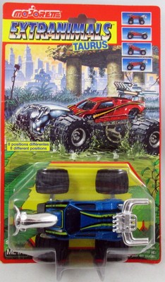 Extranimals - Taurus Lanborghini Countach blau