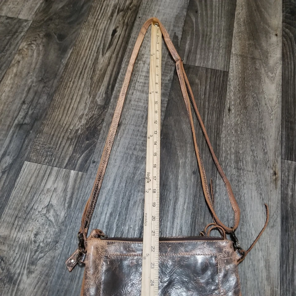 Сумка через плечо Bed Stu серии Cobbler с бахромой Adj. Ремешок состаренный б/у в отличном состоянии - Изображение 3 из 4