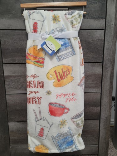 Gilmore Girls Throw Blanket Viral