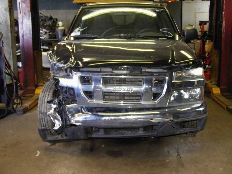 04-12 GMC Canyon vidrio trasero privacidad fija Chevrolet Colorado Foto 4 de 4