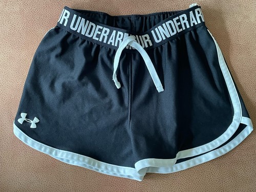 Girls Medium Under Armour Shorts - Loose Heatgear