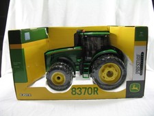 Ertl 1:16 Tractor Model 45472: John Deere 8370r, Double Duals, Mib Prestige
