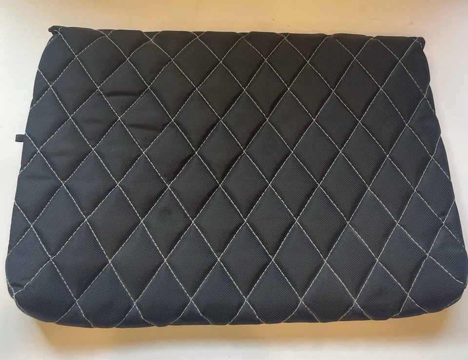 Funda protectora acolchada negra para portátil Timbuk2 XL de 17x12,5" portafolio Foto 2 de 4