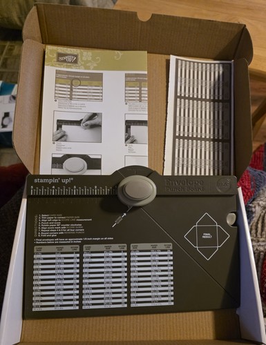 Stampin’ Up Envelope Punch Board 133774 with Scoring Tool & Instructions in Box