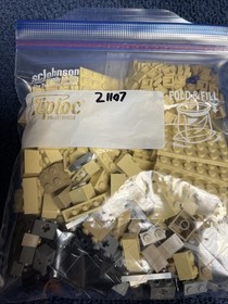 LEGO Minecraft 21107 Micro World - The End 100% Complete Good Shape 