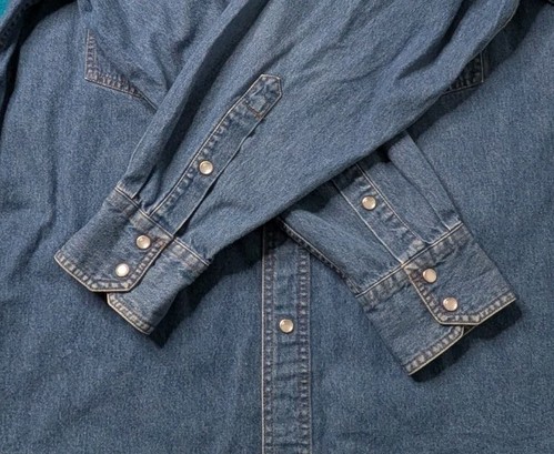 Vintage Pendleton Pearl Snap Denim Shirt Western Wear USA Outdoor Cowboy Medium - Picture 3 of 4
