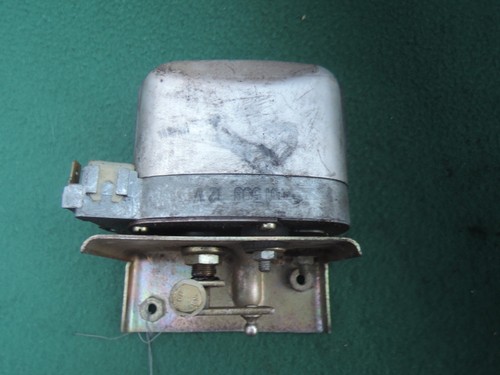 VOLVO 240 / 245 Used Original SWF Brand WINDSHIELD WIPER MOTOR - Picture 10 of 10