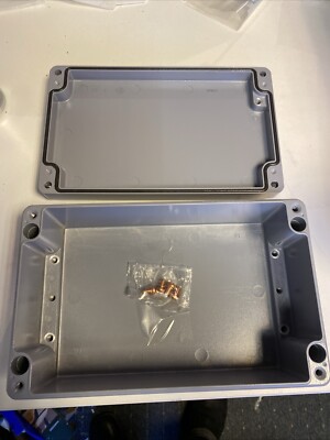 Raychem RPG RJ21 - 210x110x81 Aluminum Case