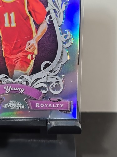 2023-24 Topps Cromo Baloncesto Trae Young Roundball Royalty RR-21 Atlanta Hawks - Imagen 4 de 6