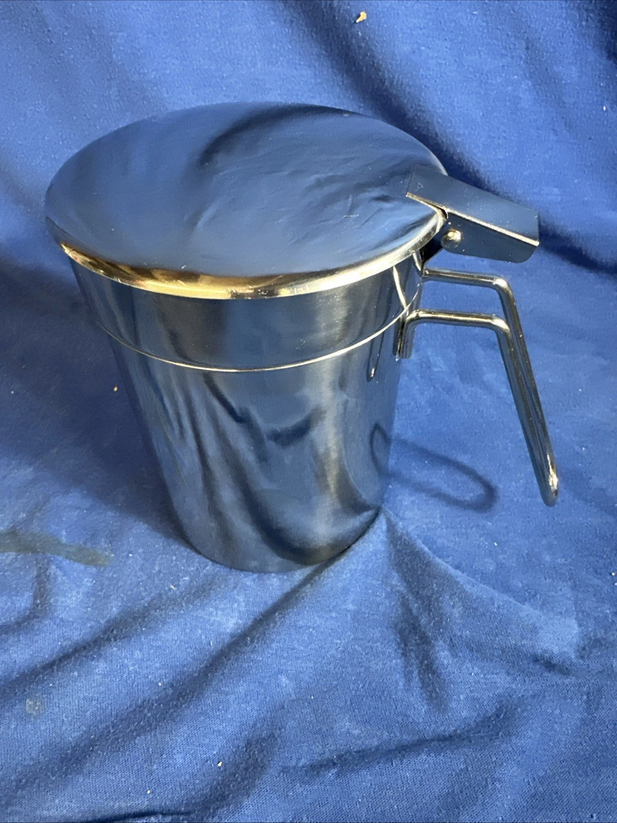 VTG Ekco Oil Strainer & Grease Catcher Lidded and Handle Stainless Steel
Opens in a new window or ta