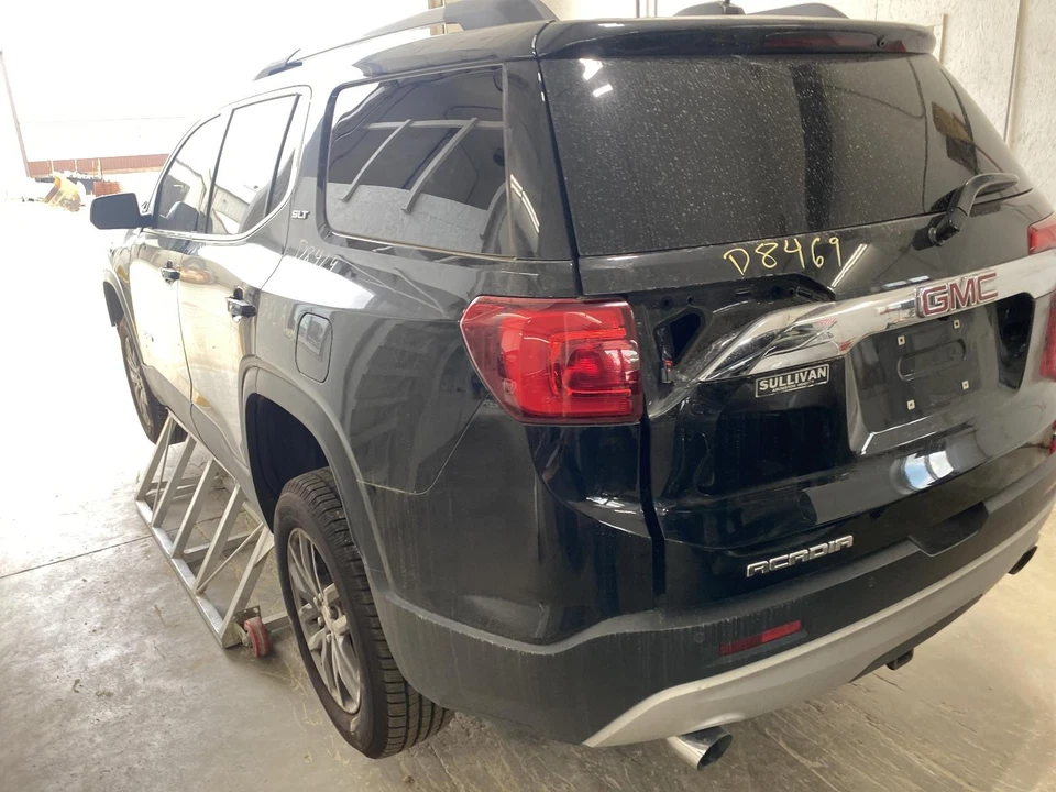 Used A/C Compressor fits: 2019 Gmc Acadia 3.6L w/rear AC opt C69 Grade A - Image 3 of 4