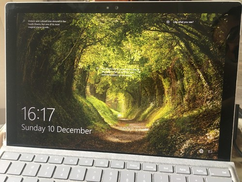 Microsoft Surface Pro 4 - Core i5-6300U - RAM:8GB - HDD:256GB SSD - Picture 12 of 19