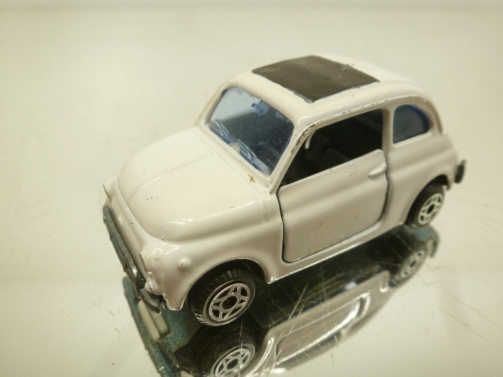 POLITOYS E23 FIAT 500L ITALY 1970 -UPDATED- WHITE 1:43 - GOOD CONDITION - 203