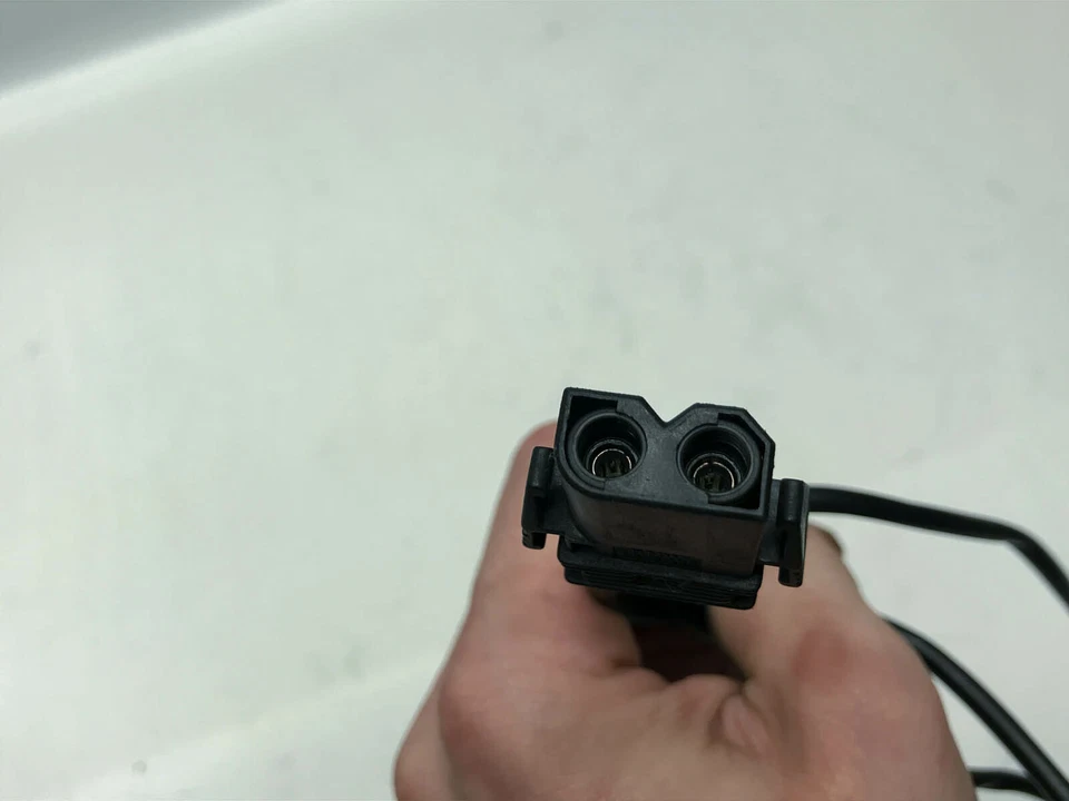 Interruptor de luz de freno trasero BMW K100RS Rear Tail brake light Switch (4) 91' Foto 3 de 4