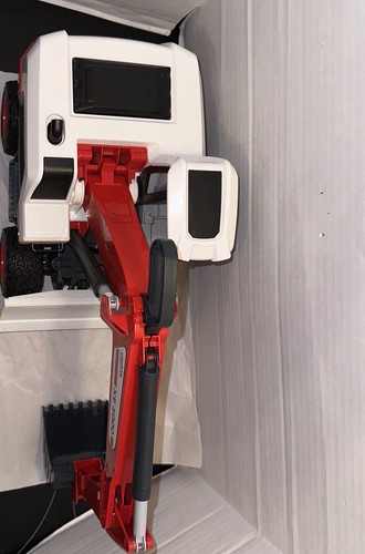 Bruder 03411 Wheeled Excavator Red & White 1/16 Germany XE 5000 - Picture 2 of 11