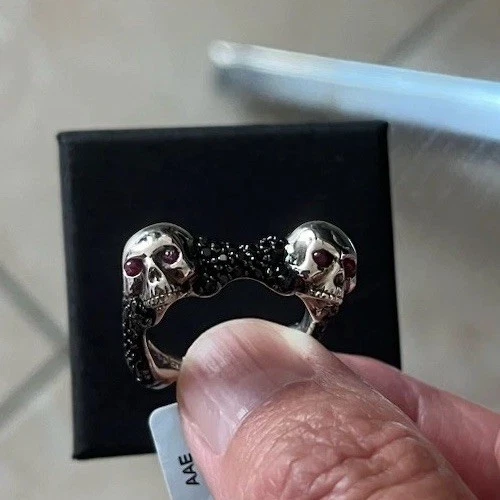 Anillo Calavera Stephen Webster con Zafiro Negro y Rubí Talla 9 ¡NUEVO!!! Foto 2 de 4