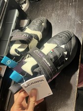 BRAND NEW scarpa instinct VSR purple climbing...