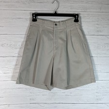 Vintage Lee Casuals khaki pleated shorts wrinkle free size 10 medium w/pockets