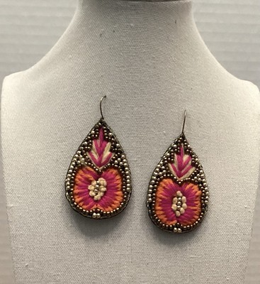 Anthropologie Flower drop earrings 2  BOHO Summer Yarn Beads Felt