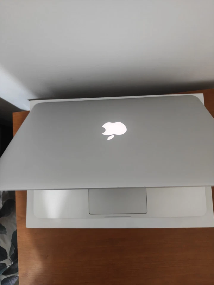 Apple MacBook Pro 13" 2014 · i5 · 8GB · 256GB, foto 2 di 5