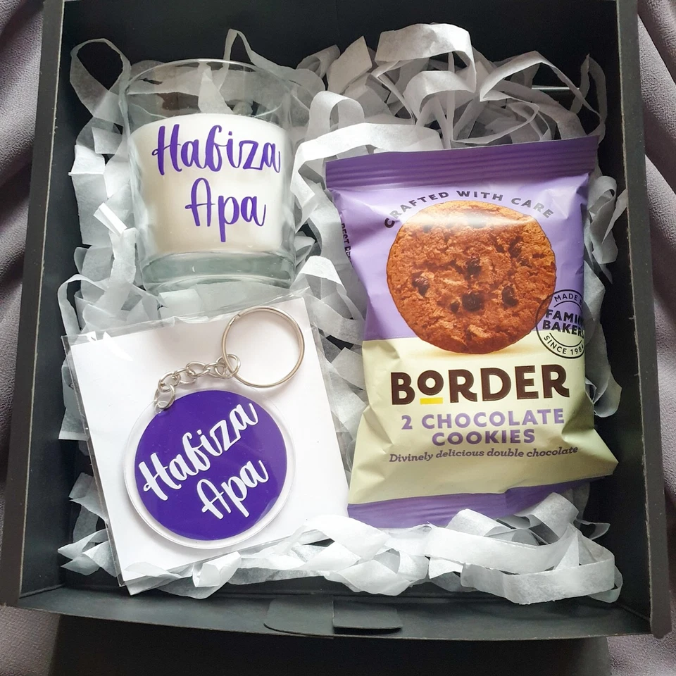 Teacher gift/Personalised/Teacher Box/Hamper/School/Best Teacher/Keyring/Candle - Image 2 of 2