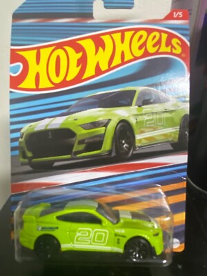 Hot Wheels Racing Circuit Ford Mustang Shelby GT500 Model Car - Green