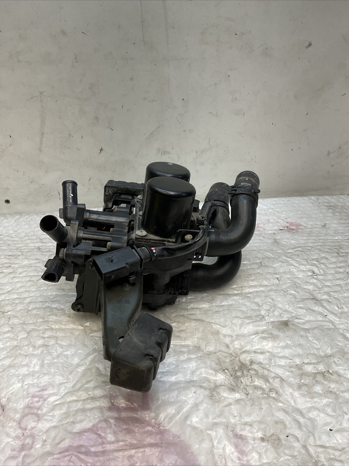 Hvac Heater Control Water Valve 3d1959617c Bentley Continental Flying Spur 2006