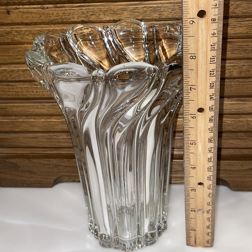 Mikasa Crystal Peppermint Clear Swirl Vase 8” New Unboxed - Picture 6 of 6