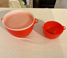 IKEA Bowl 3 piece Bowl Set Red/White Snap Lid...