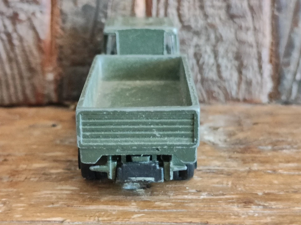 VINTAGE Playart 1:64 pianale camion trasporto merci veicolo militare HONG KONG - Immagine 4 di 4