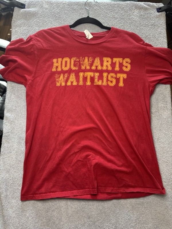 Harry Potter Women’s Waitlist T-shirt Size M
