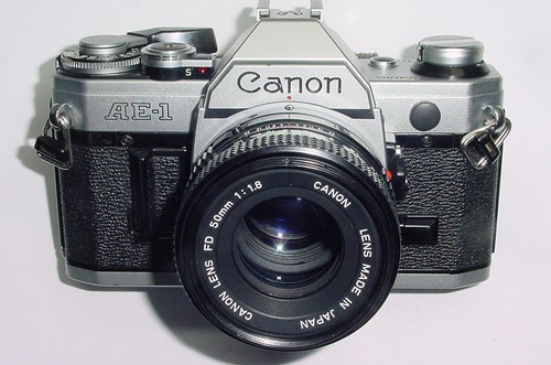 Canon AE-1 35mm Film Manual SLR Camera with Canon 50mm F/1.8 FD Lens - Ex+ - Picture 2 of 7