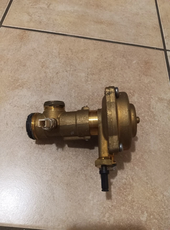 Valvola Tre Vie Presostatica Per Caldaia Immergas - Imagen 3 de 4