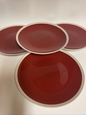 Red Stoneware Beige Trims (4) Essential Home Dinner Plates 10.5  NWOT