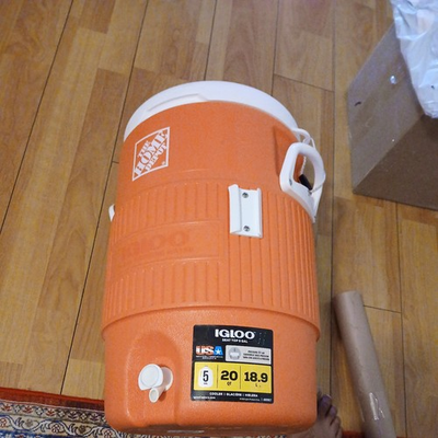 #ad Igloo Seat Top 5 Gal Orange Beverage Cooler $45.00